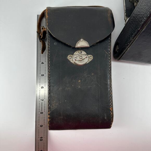Vintage Folding Bellows Camera with Actus Lens & Leather Case - Picture 8 of 10